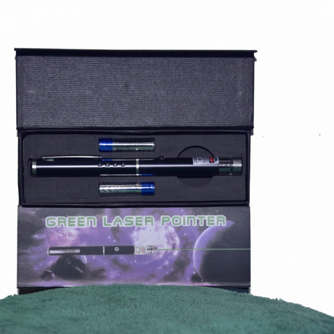 Interactive Cat Laser Toy – Green Dot Pointer for Chase & Play