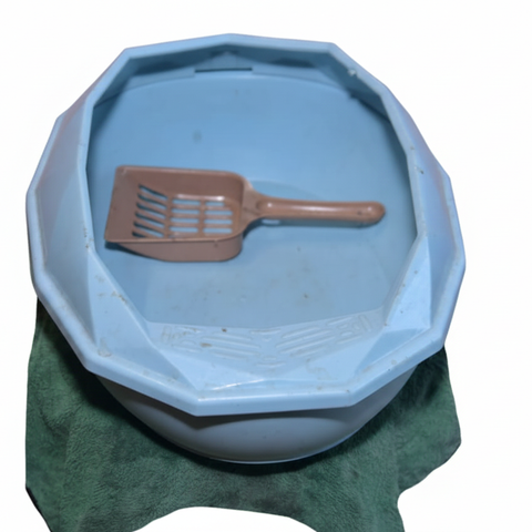 Open Cat Litter Tray with Scoop – Easy-Clean Plastic Litter Box